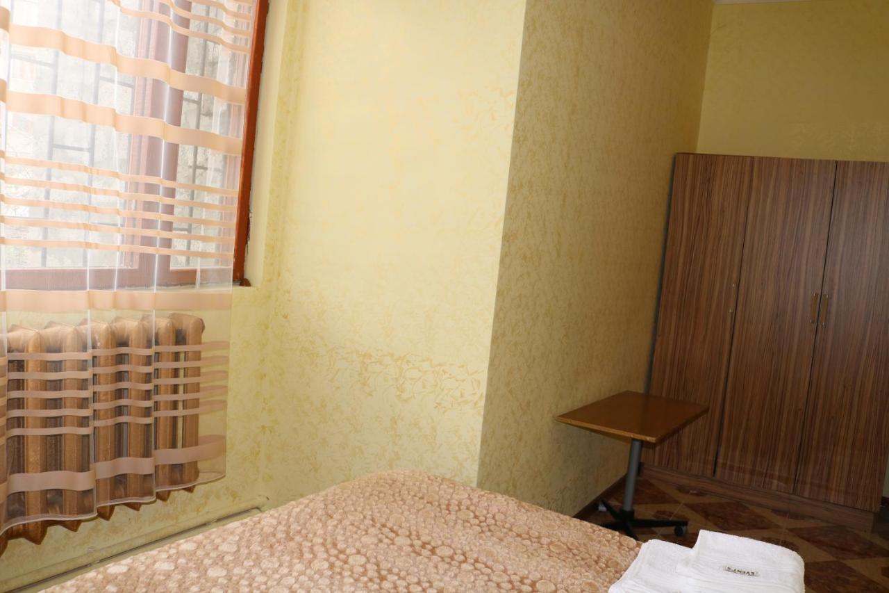 Hotel 333 Ереван Екстериор снимка