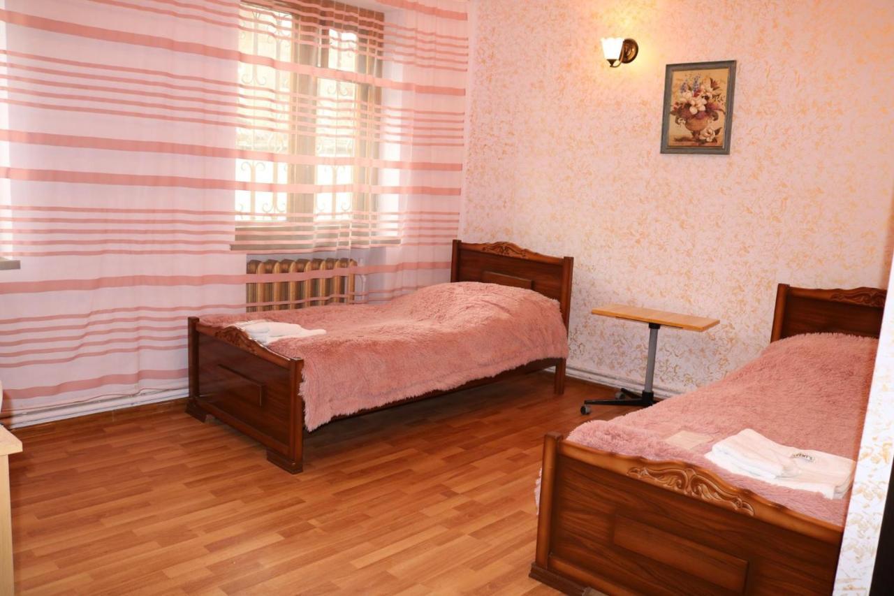 Hotel 333 Ереван Екстериор снимка